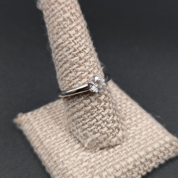 Size 9 Sterling Silver Quality Cubic Zirconia Gem Band Ring A7258 - Picture 3 of 9